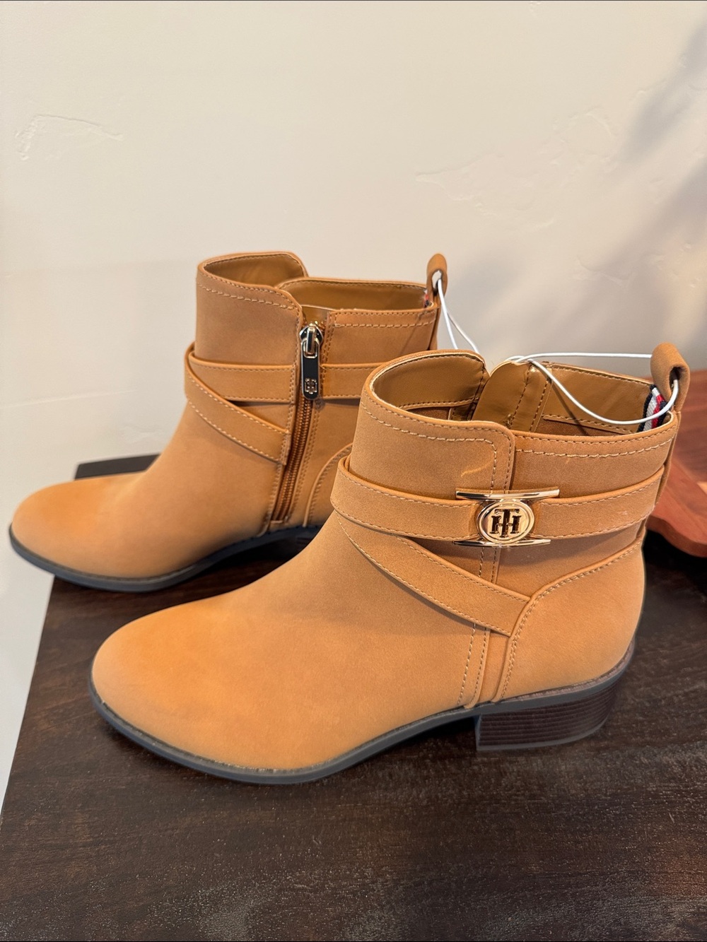 NEW WOT Tommy Hilfiger Cognac Strap Chelsea Ankle Boots